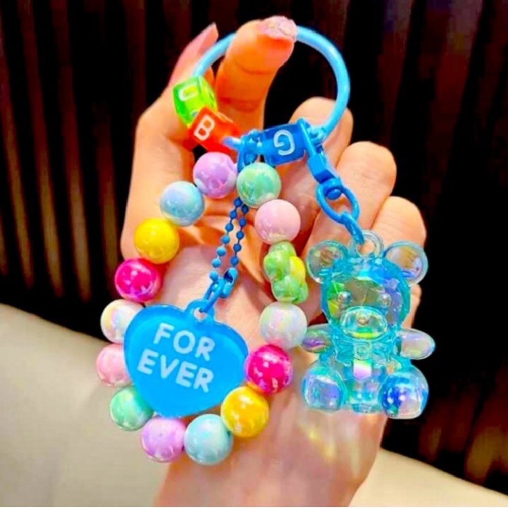 Pretty bear keychain 💙🐻